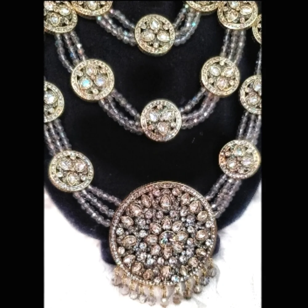 SOLD! Heidi Daus "Princess of Love" necklace and earrings - Picture 3 of 6